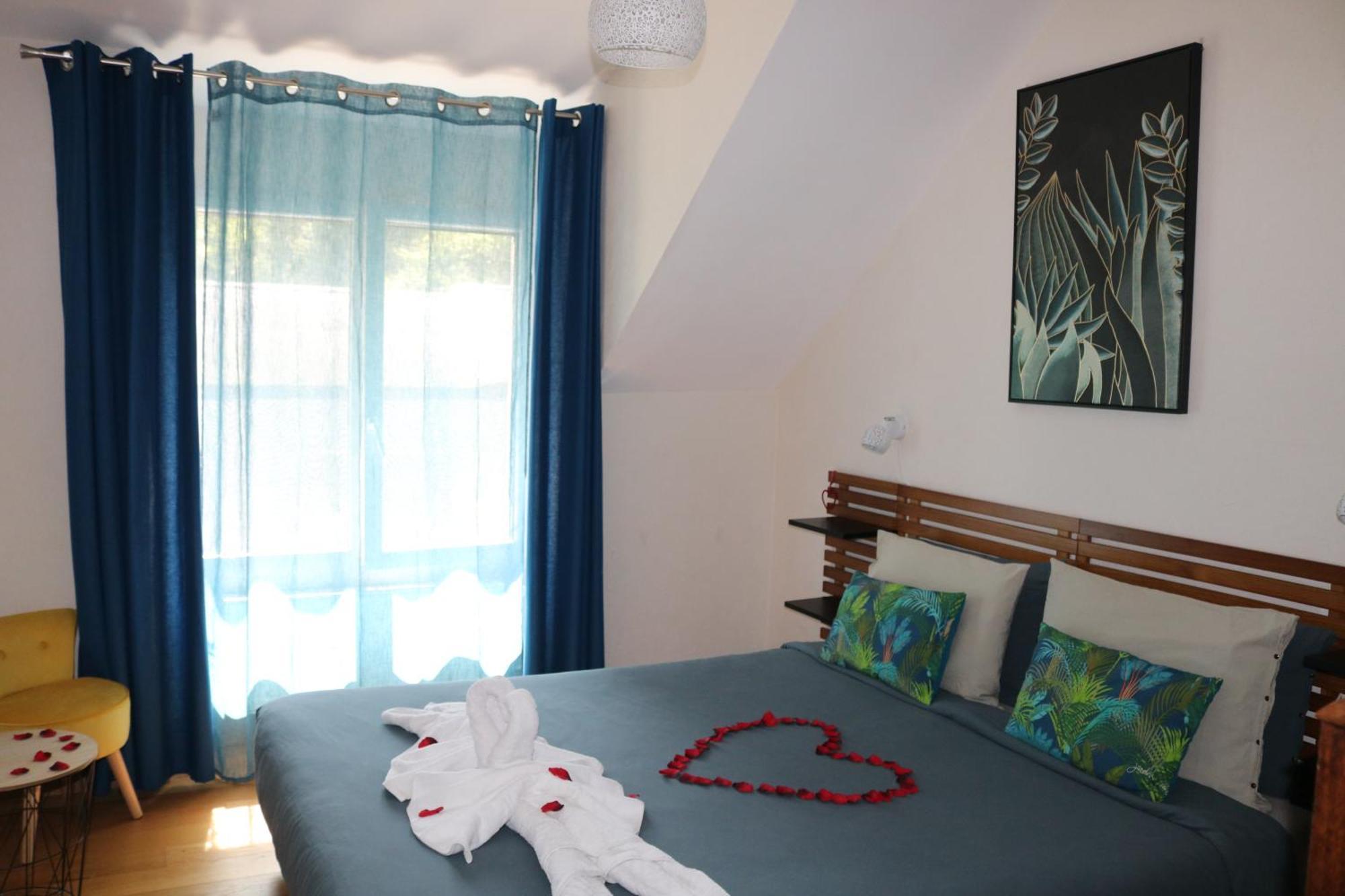 L'Autre Monde Chambres D'Hotes (Adults Only) Faverolles  Exterior photo